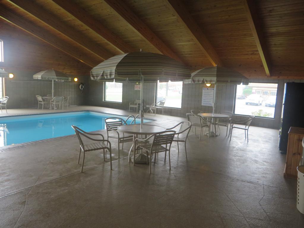 Americinn By Wyndham Rice Lake Exterior photo