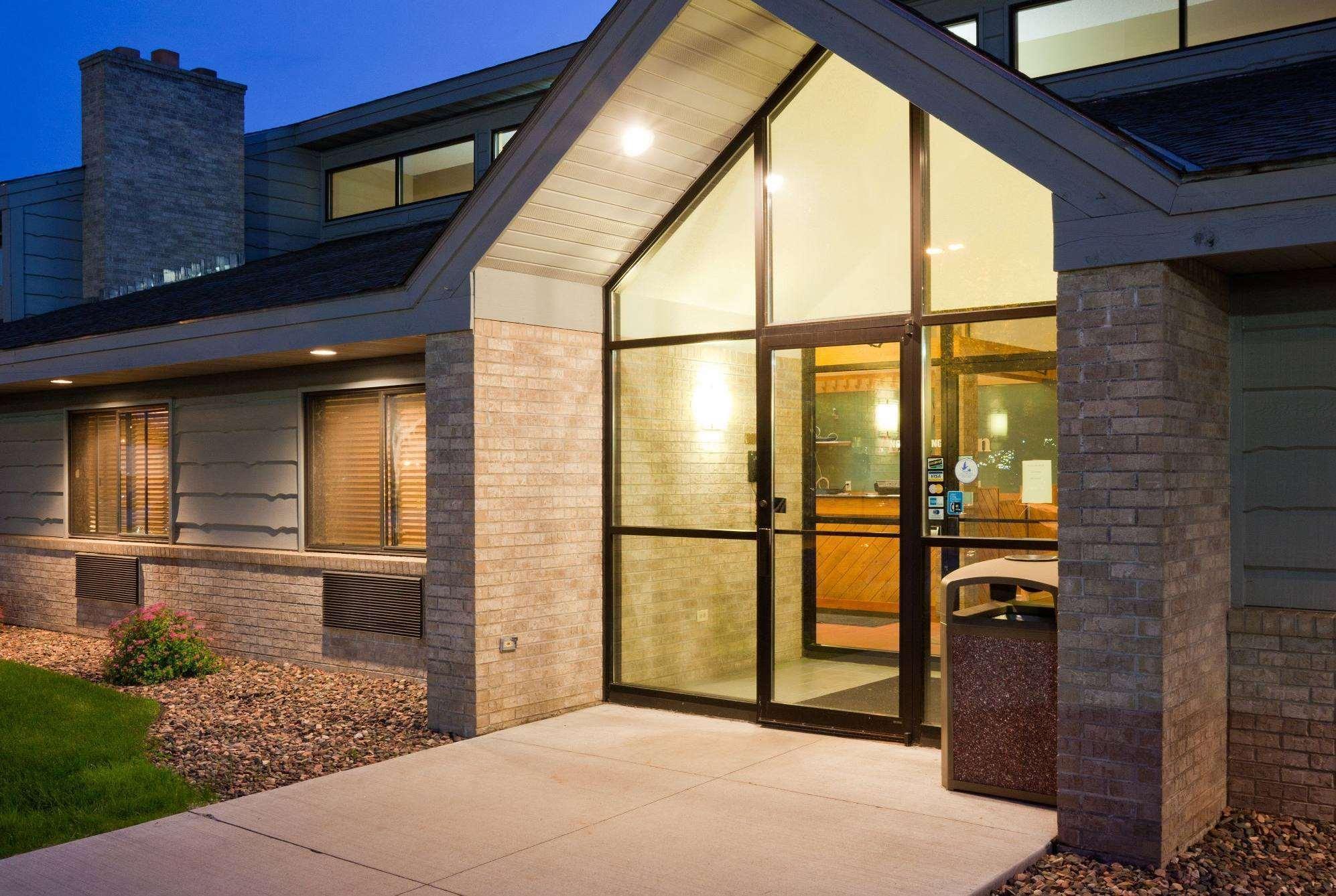 Americinn By Wyndham Rice Lake Exterior photo
